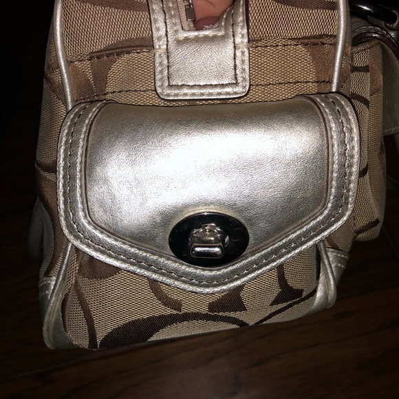 Coach Handle - Picture 3 of 3